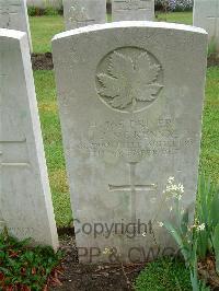 Etaples Military Cemetery - McKenna, John Joseph